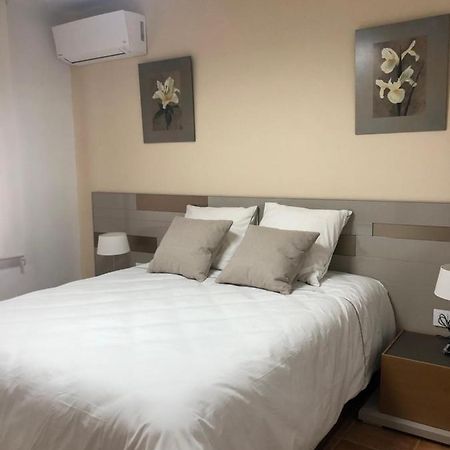 Piso Nuevo Plaza De La Constitucion Sta Cruz De La Zarza Apartment Santa Cruz de la Zarza Екстериор снимка