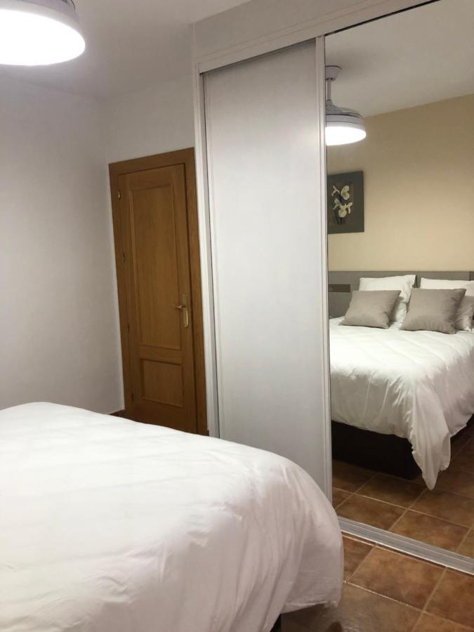 Piso Nuevo Plaza De La Constitucion Sta Cruz De La Zarza Apartment Santa Cruz de la Zarza Екстериор снимка