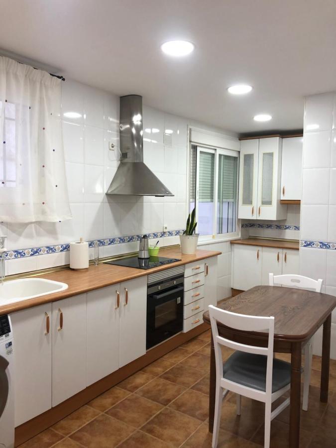 Piso Nuevo Plaza De La Constitucion Sta Cruz De La Zarza Apartment Santa Cruz de la Zarza Екстериор снимка